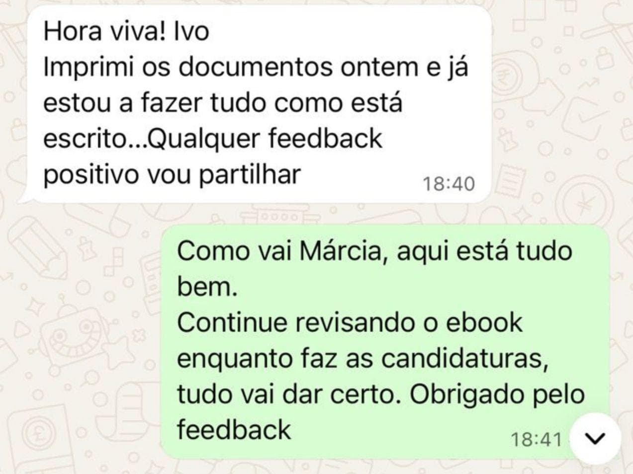 Conversa de WhatsApp com acompanhamento após leitura do eBook